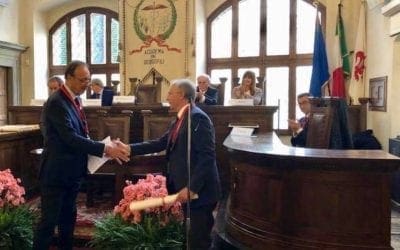 Il Presidente Cosimo Durante riceve il diploma di  Accademico Aggregato dei Georgofili